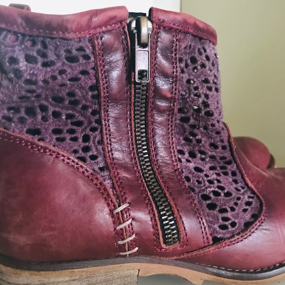Maroon Booties - made in Spain - beautiful leather - Picture 5 of 8
